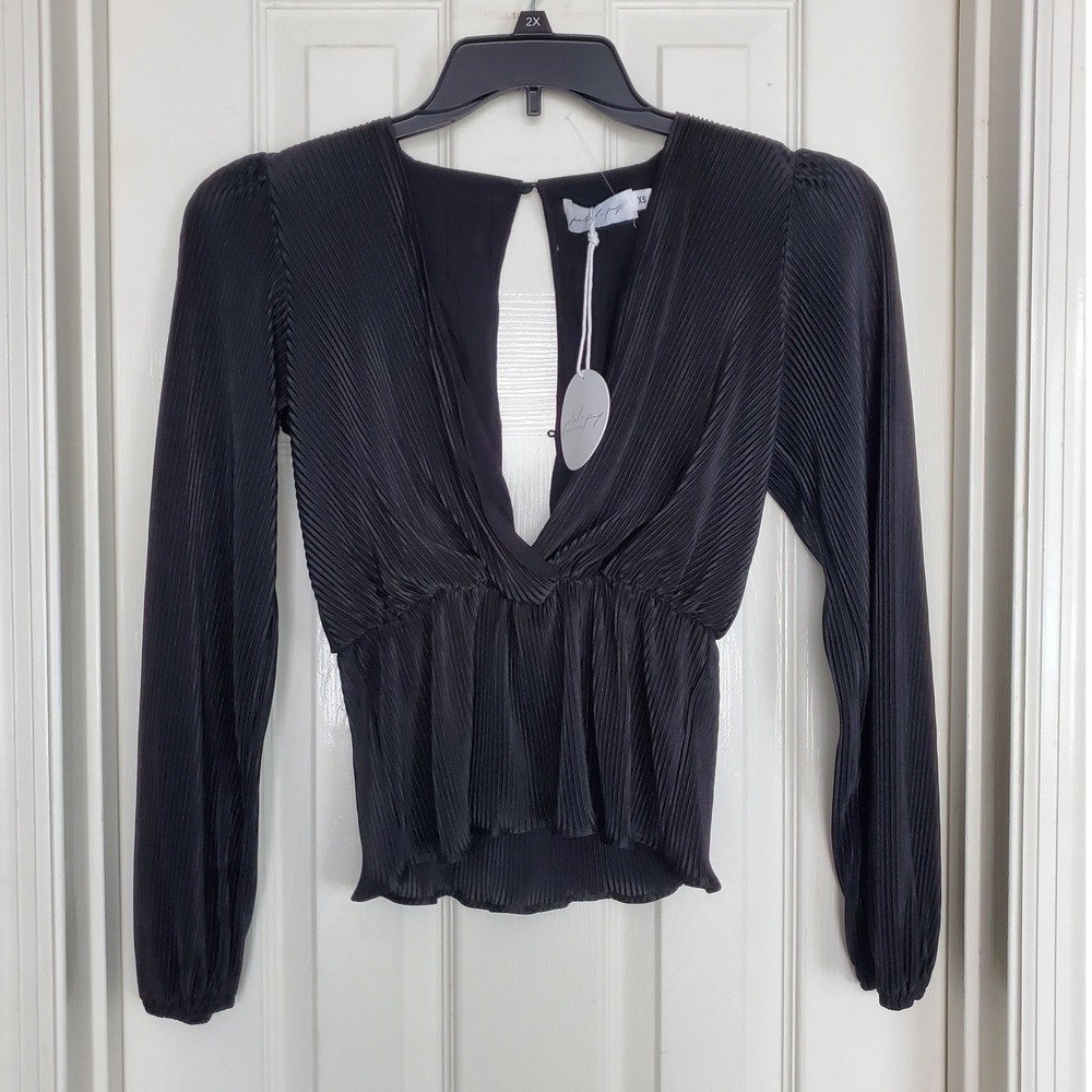 Petal & Pup Minelli Pleat Top‎ Black Long Sleeve Plunging Open Back XS NEW